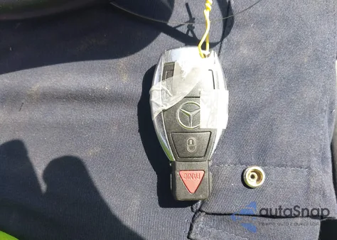 2013 Mercedes-Benz Glk 350 4Matic из США, поврежденный, VIN WDCGG8JB3DG038290